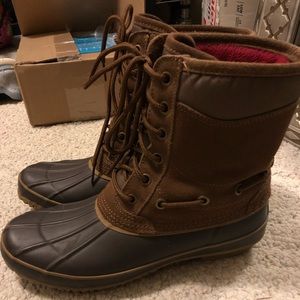 Women’s Insulated Duck Boots.